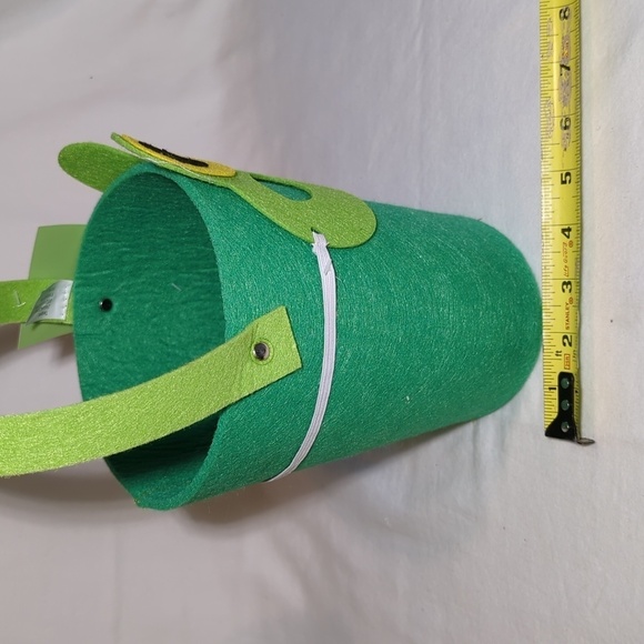 Felt Frog Basket with Wearable Mask Green Easter Spritz Brand NWT - Picture 4 of 7